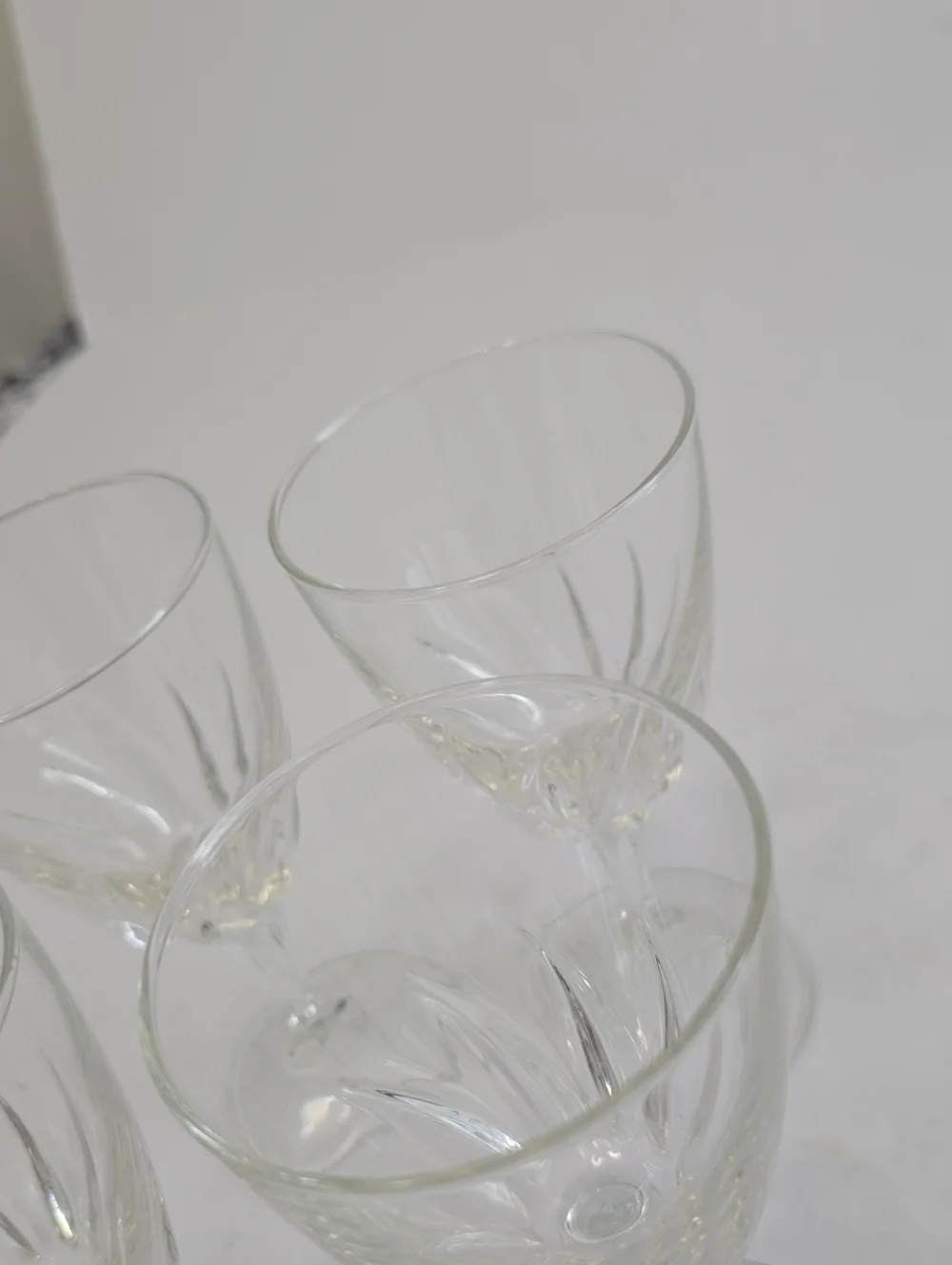 Vintage Cristal D'Arques Set Of 4 Durand Flamenco Flared Swirl Wine Glasses